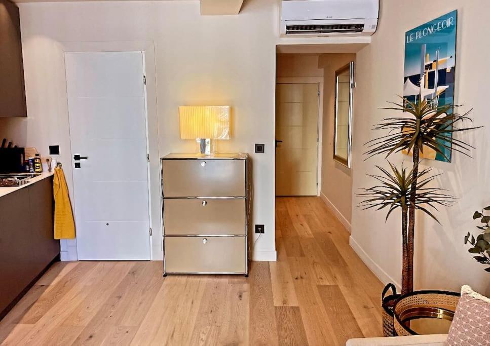 Massena Street, 2 Rooms Balcony Nizza Esterno foto